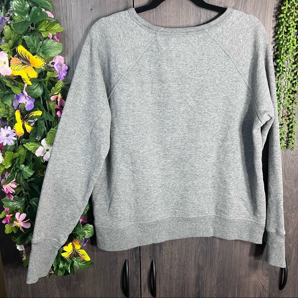 +💙2/$40💙NWOT Tommy Hilfiger Sport Grey Crew Neck Pullover Sweater Size Large - Picture 9 of 16